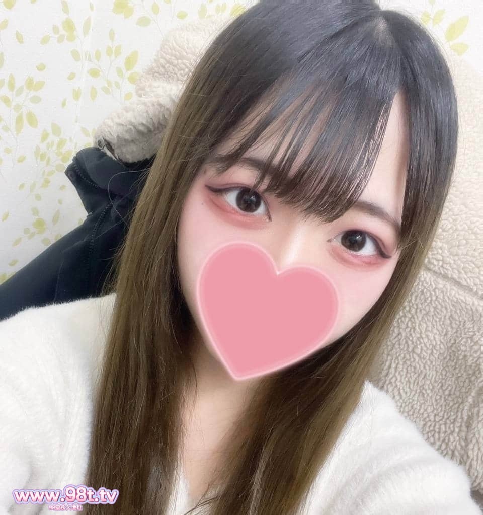 FC2PPV-4642364-【素人19歳♡顔出し】可愛い♡エナちゃんを事務所と洗面台の前でハメ!