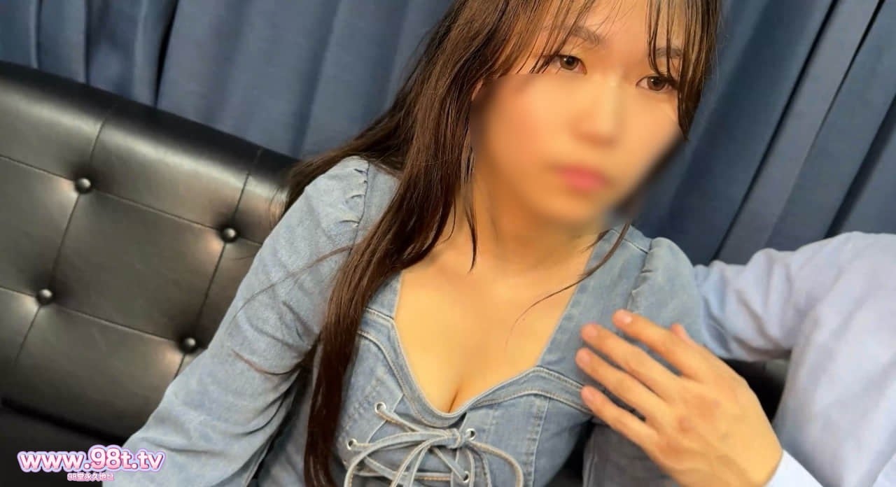 FC2PPV-4578336-【素人顔出し】神スタイル&爆乳Gカップの可愛い素人18歳に世間の