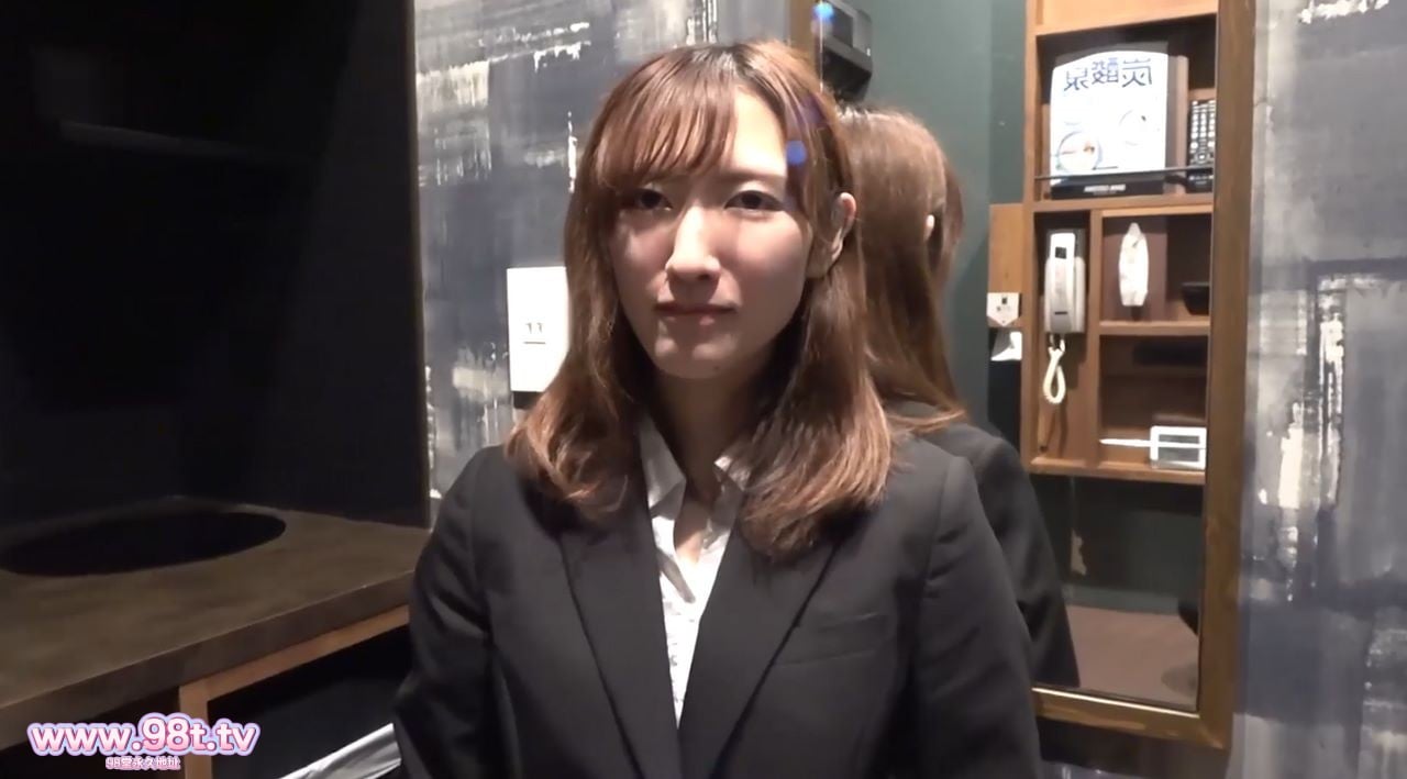 FC2PPV-4552144-【無・個撮】モデル体型の敏感むすめ!バレたら**退店!?感じやすい彼女